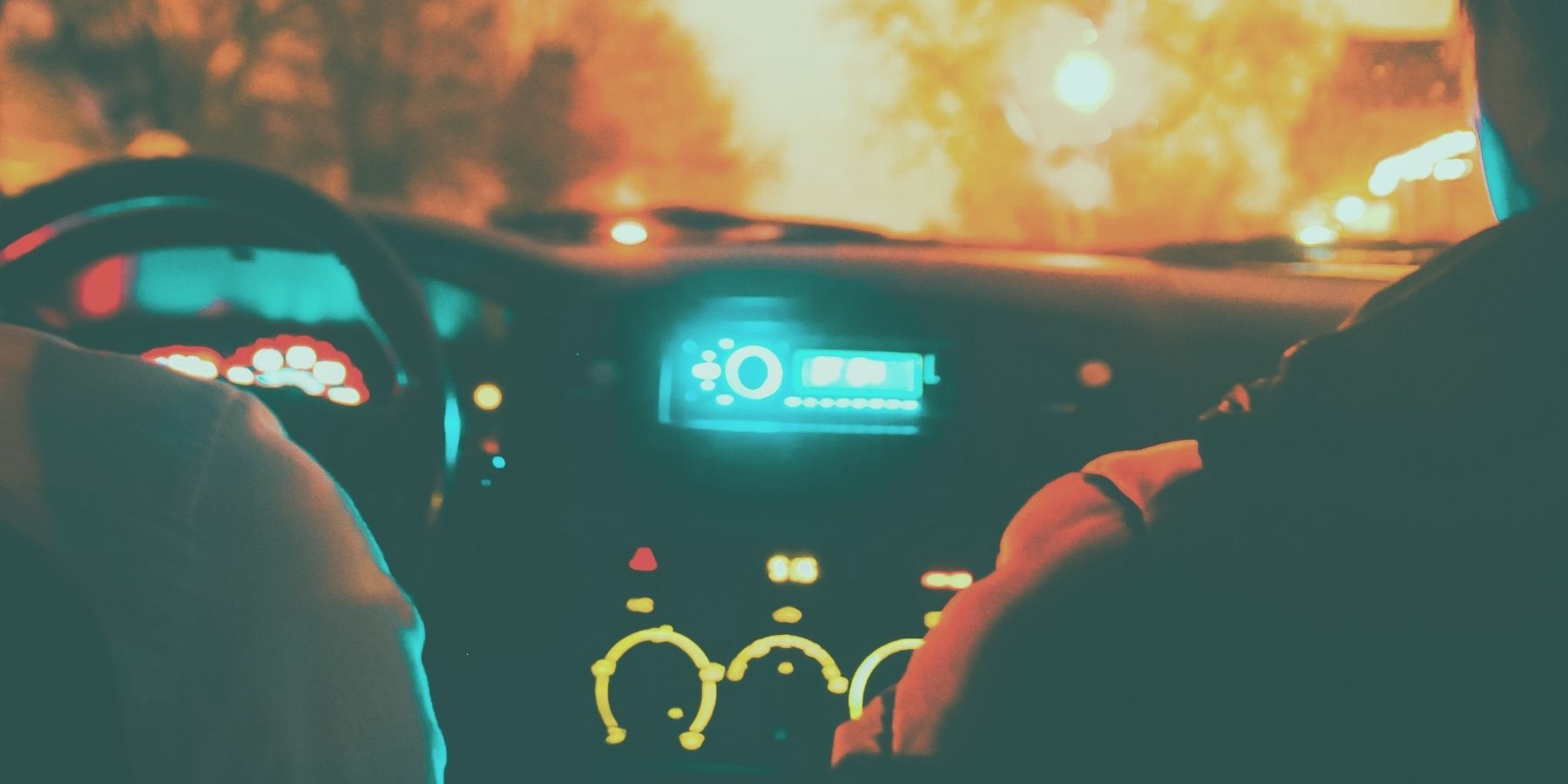 Johdatko-etupenkilta-vai-takaluukusta-kasin